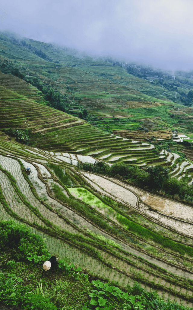 backpacking in China