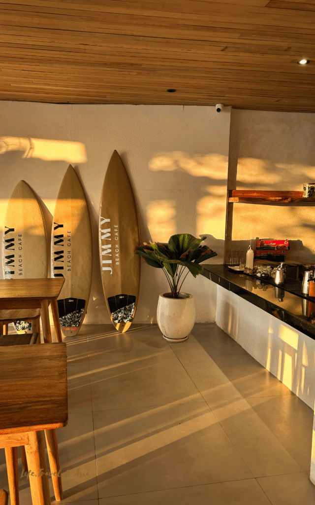Jimmy Beach Cafe in Balangan Beach