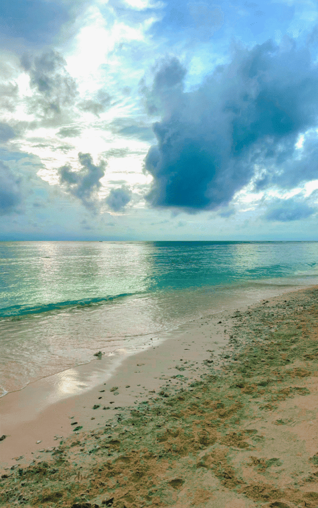 Beach on the Sunset side of Gili T