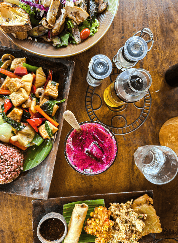 Best Restaurants in Bali: 21 Places To Eat in Ubud, Uluwatu, Nusa Lembongan & More