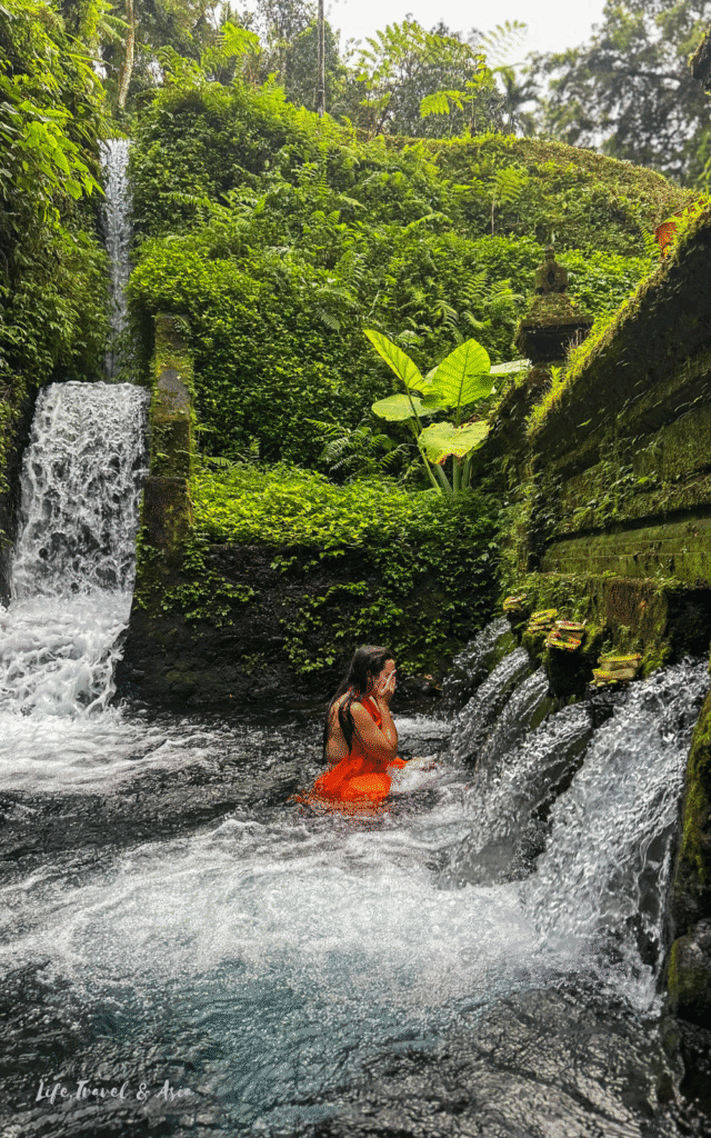 Balinese purification ceremony at Pura Mengening