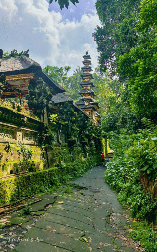 Pura Gunung Lebah