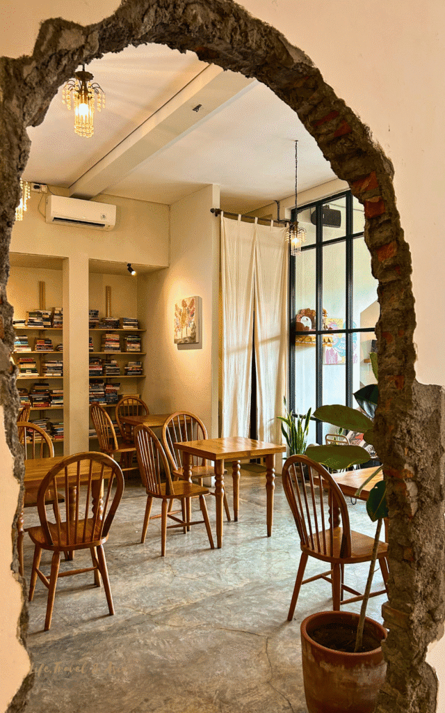 Littletalks cafe in Ubud