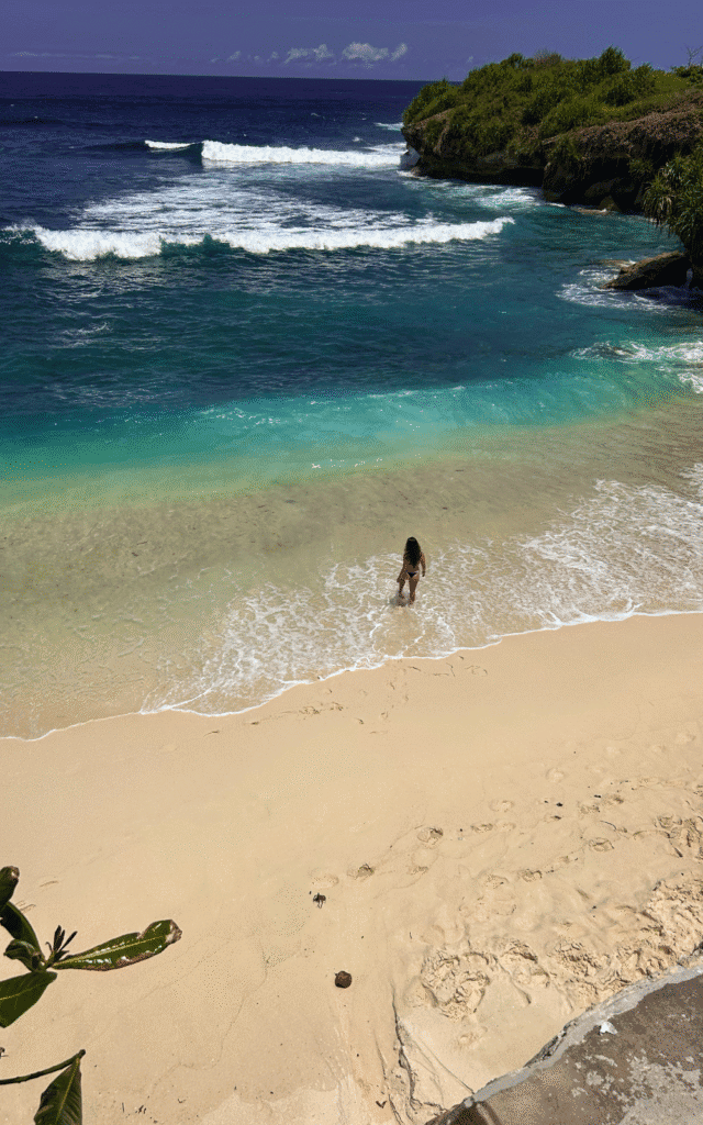 Dream beach is one of the must-stop locations if you're planning a day trip to Nusa Lembongan