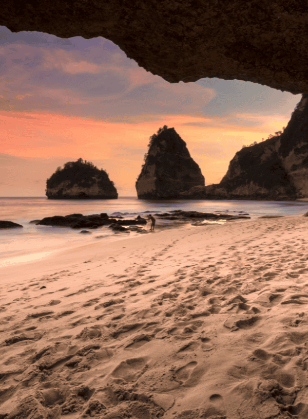 Diamond Beach Guide: 5 Reasons Why It’s the Best Beach on Nusa Penida