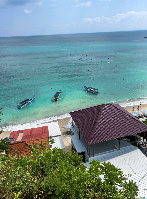 Thomas Beach is one of the best beaches to visit if you're spending one day in Uluwatu