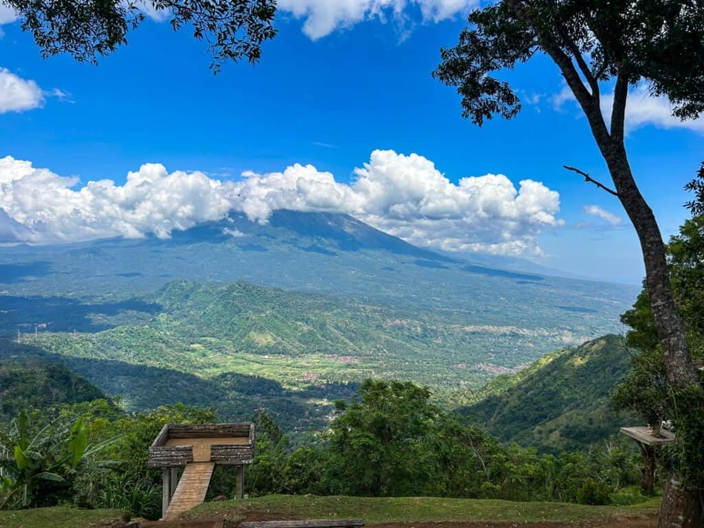 Guide to Lahangan Sweet Viewpoint, one of the best in East Bali
